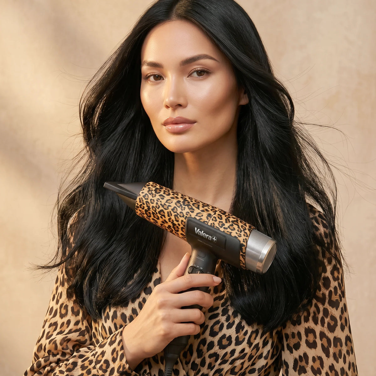 Glam Leopard